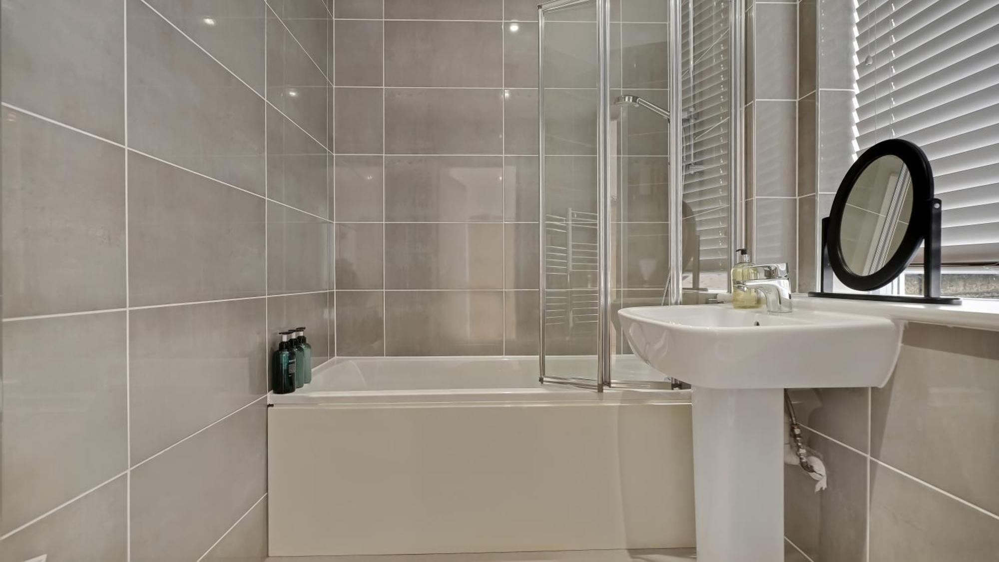 Modern And Spacious Penthouse Apartment In Putney With Free Parking Λονδίνο Εξωτερικό φωτογραφία